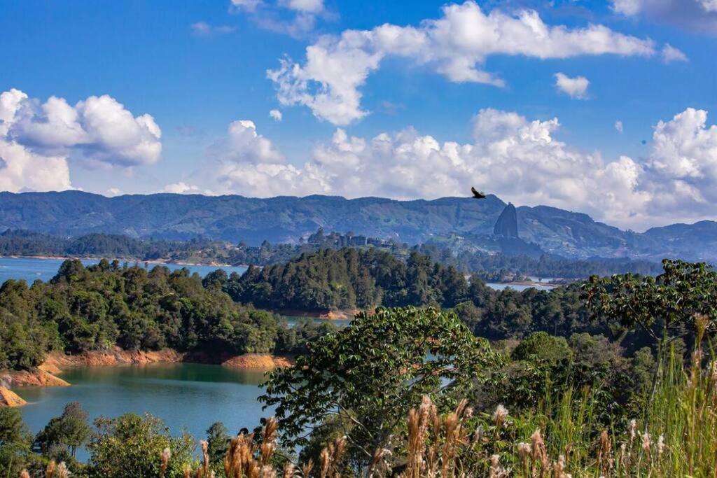 Sky House Cabana Guatape La Pradera  Eksteriør bilde